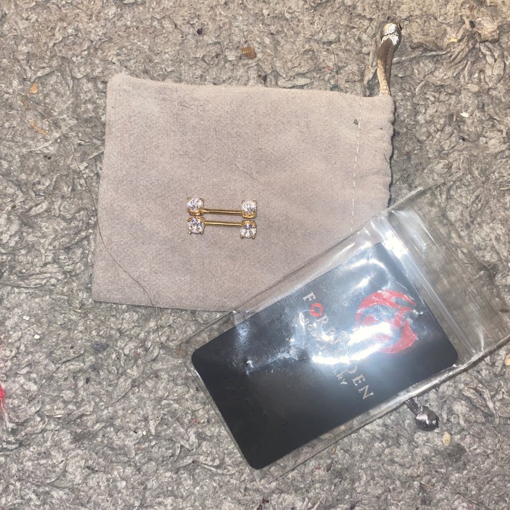 Body Piercing - Picture 5 of 5